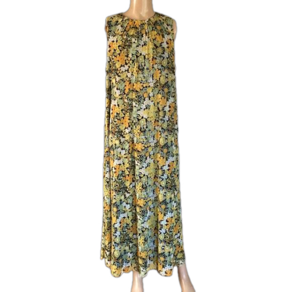 Girl with curves belt dress